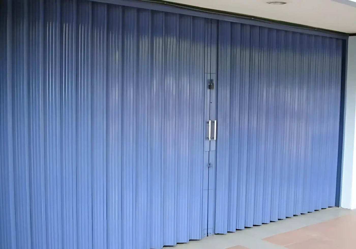 Folding Gate